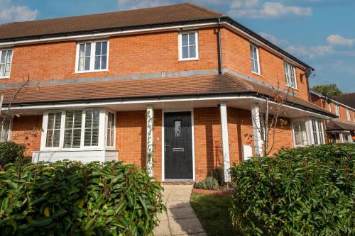 Brookfield — Horley — photo 4