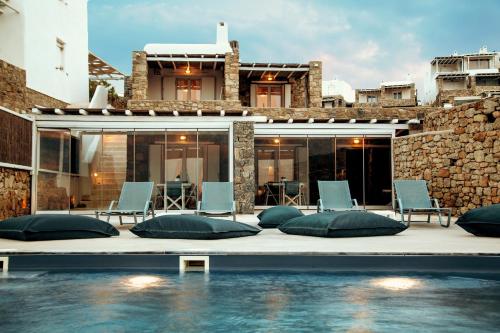Villa Eirēnē Mykonos — 4-Star Luxury Hotel in Mykonos, Greece