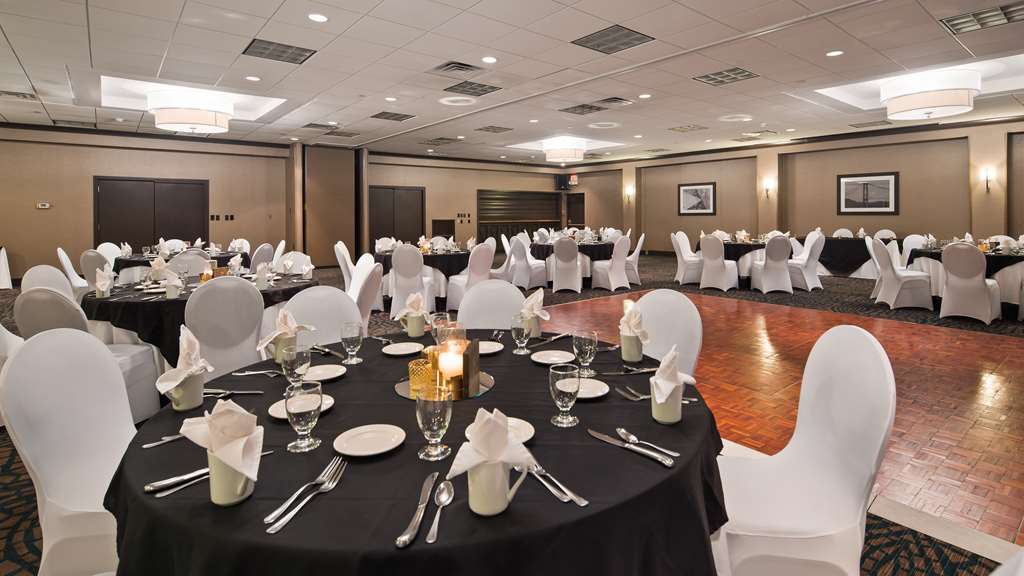 Best Western Plus Kingston Hotel And Conference Center - photo 47