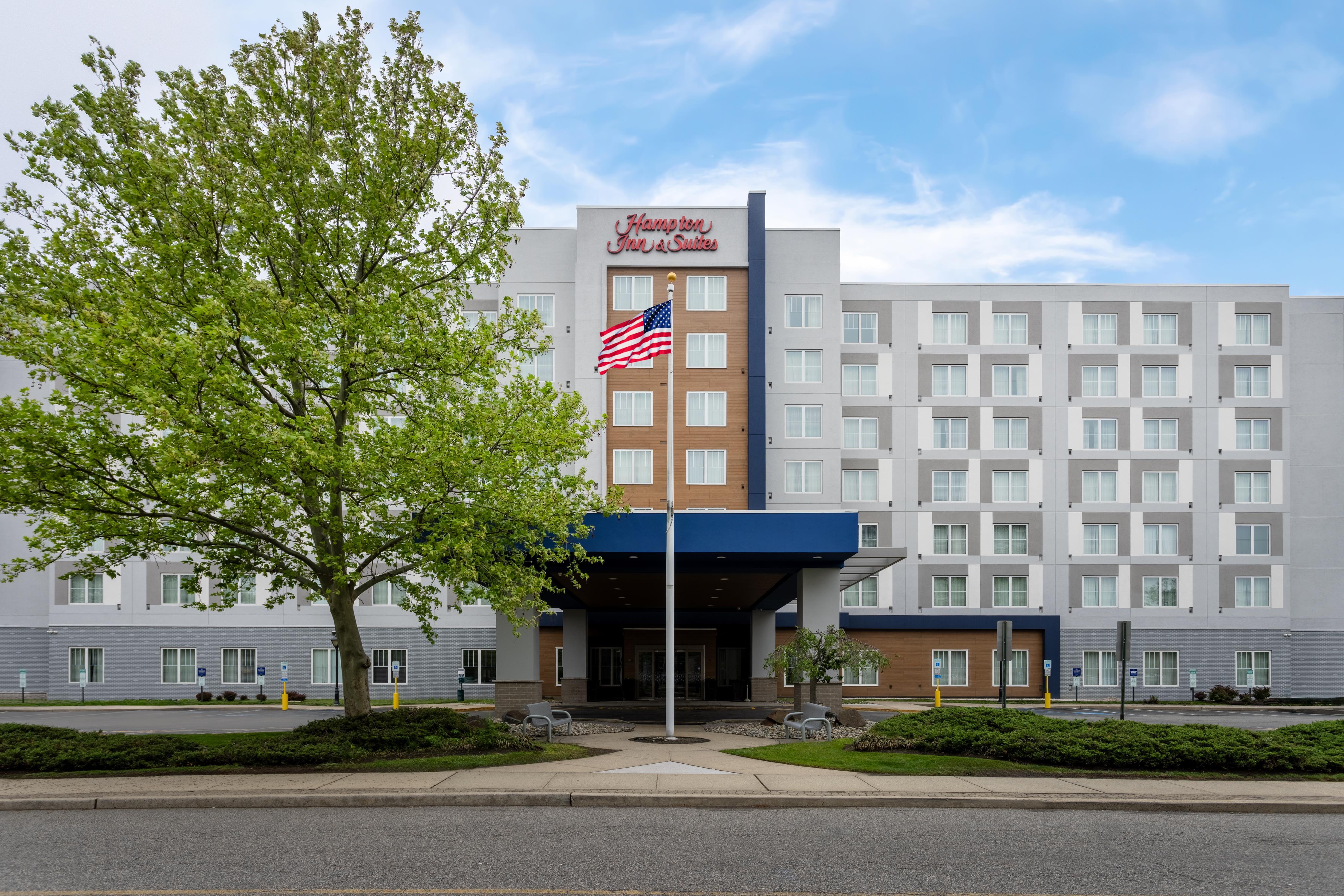 Hampton Inn & Suites Newark Airport Elizabeth — hotel in Elizabeth