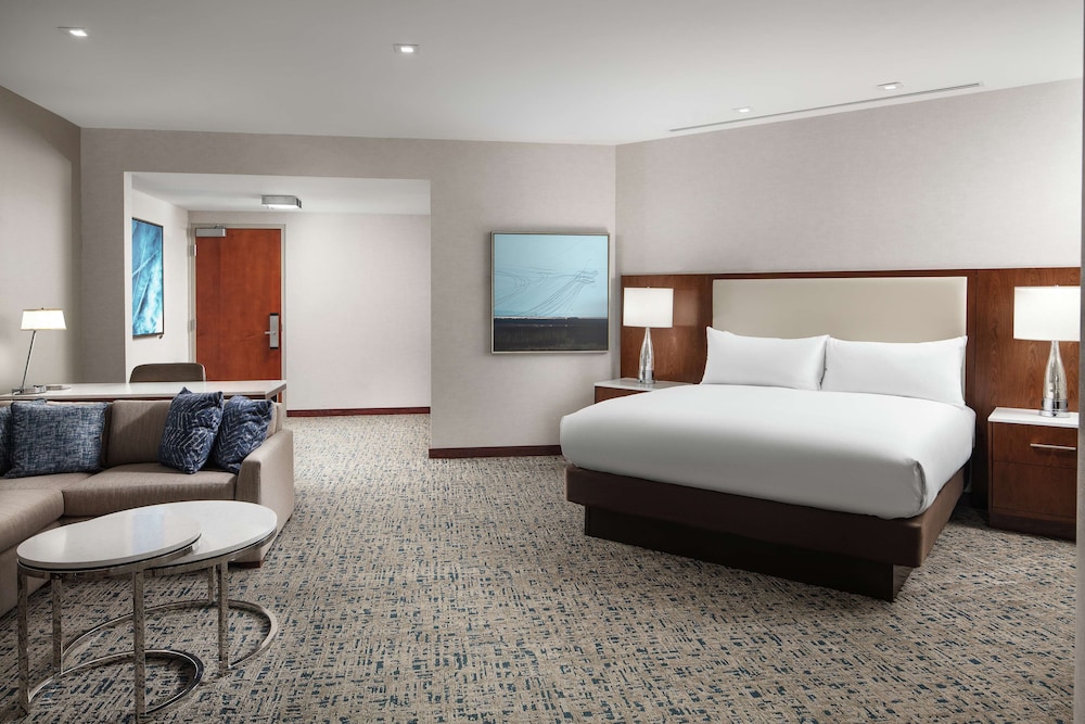 Hilton Boston Logan Airport - photo 11