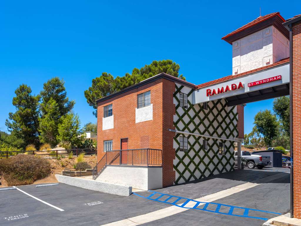 Ramada by Wyndham San Diego Poway Miramar - photo 9