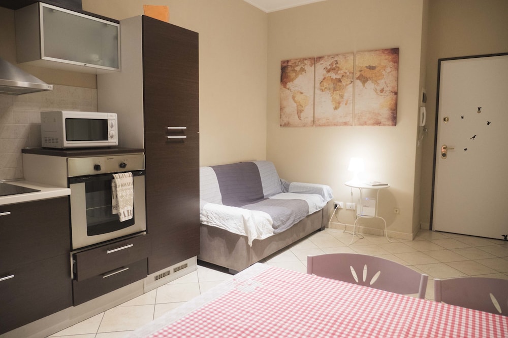 Casa Bella Marconi is an Apartment of 34 Square Meters. Clean Bright in the Heart of the City — 4-Star Luxury Hotel in Bologna, Italy