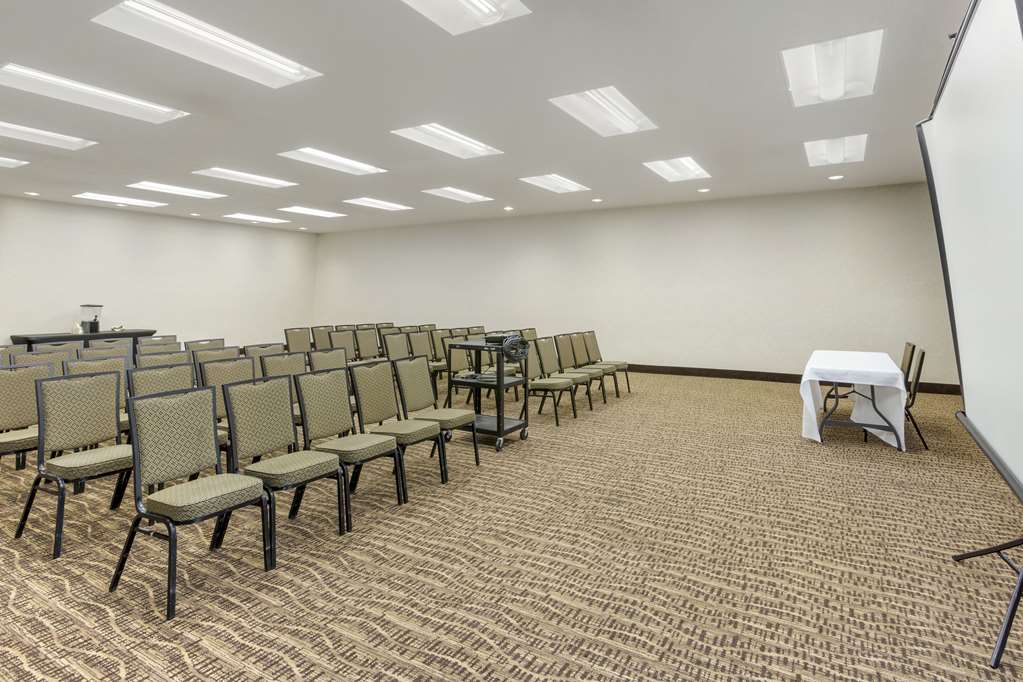Comfort Suites Ogden Conference Center - photo 54