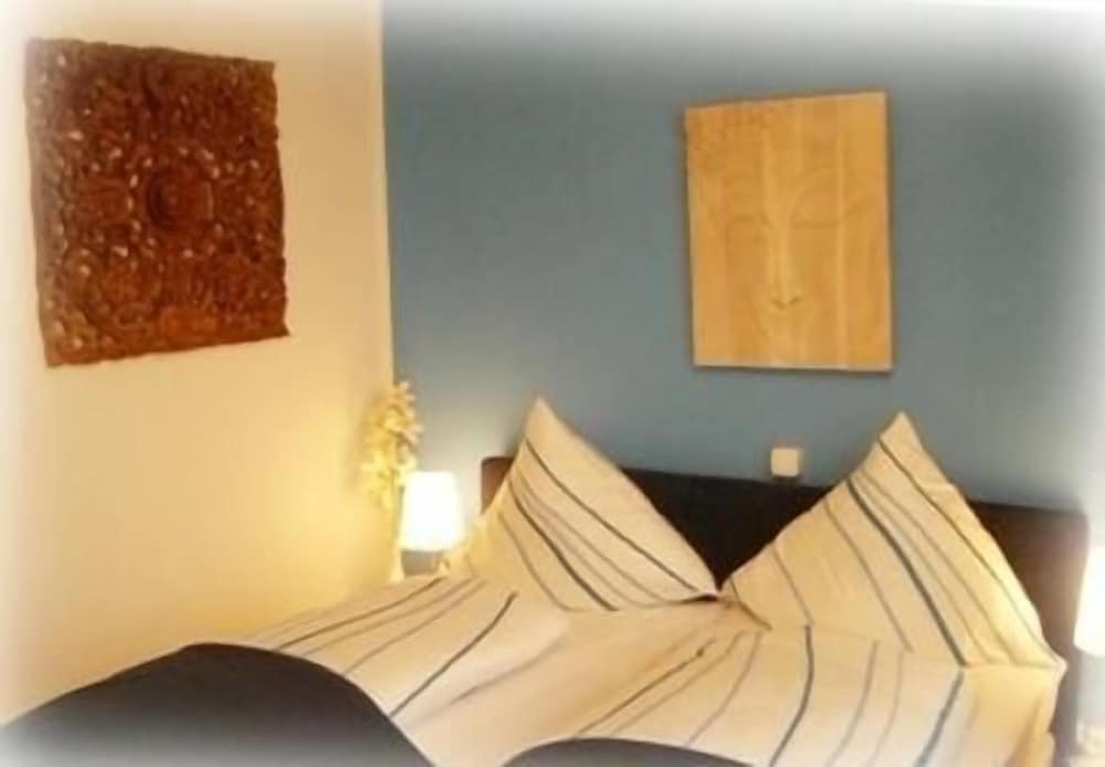 CityMinis - last minute hotel in Duesseldorf