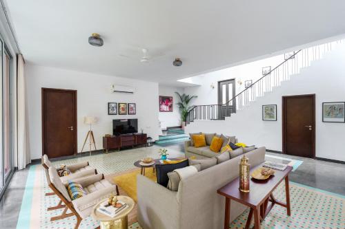 La Verona 2 3 4 BHK Villas in Assagao with Private Pool Garden Caretaker Kitchen & Security — 4-Star Luxury Hotel in Vagator, India