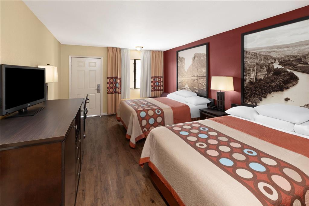 Super 8 by Wyndham Temple S. General Bruce - photo 26
