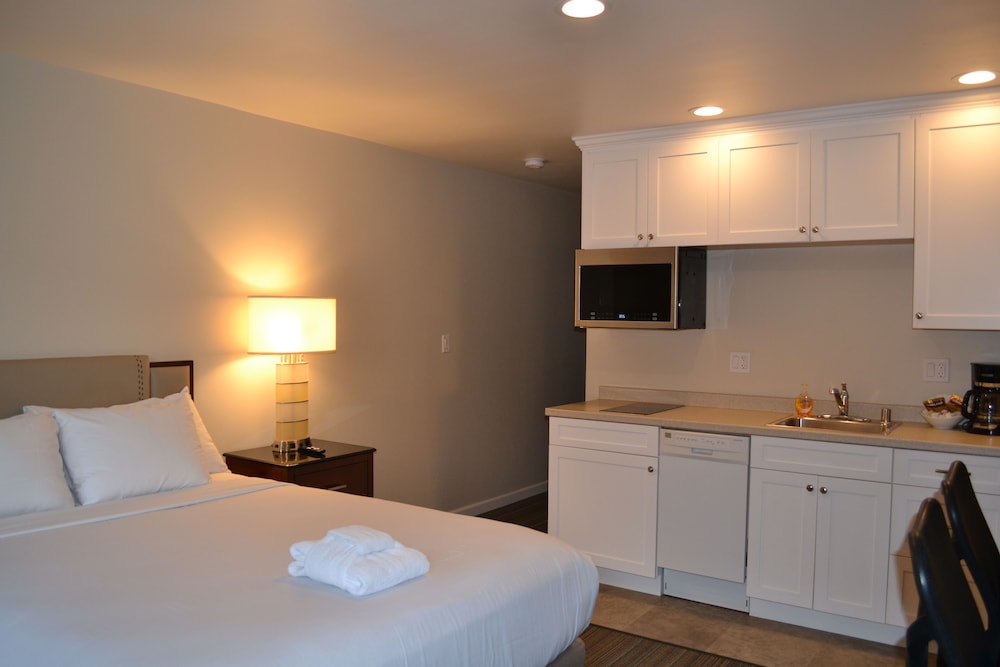Moonlight Beach Motel - photo 17