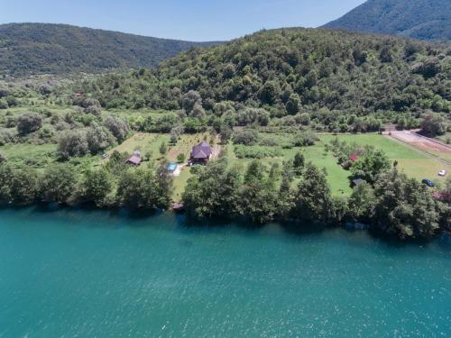 Guest House VEZ Bihac — 4-Star Luxury Hotel in Bihac, Bosnia and Herzegovina