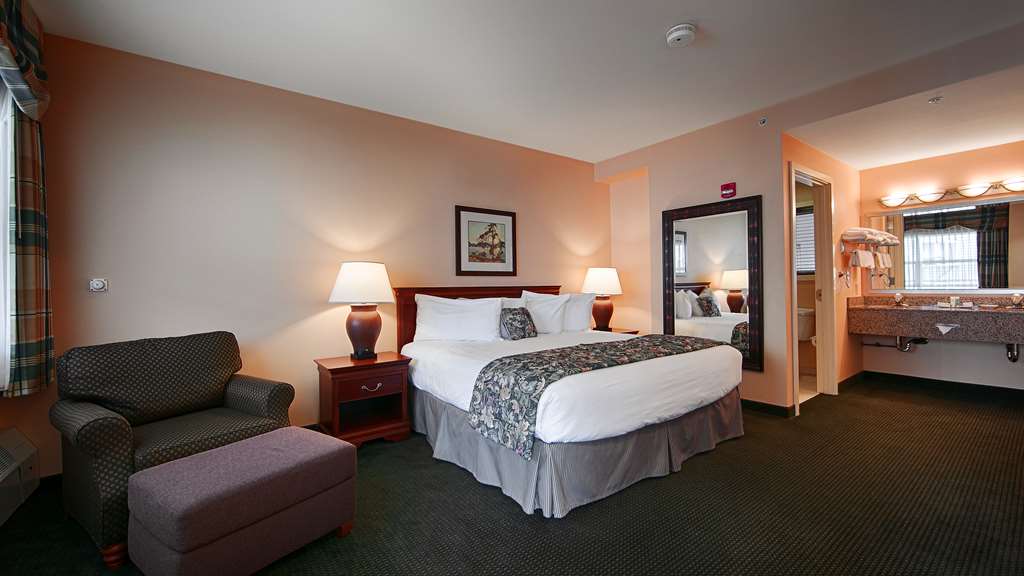 The Landing Hotel & Restaurant - photo 7