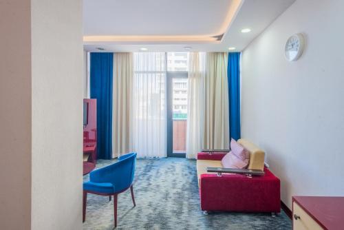 Denis hotel — Tbilisi — photo 2