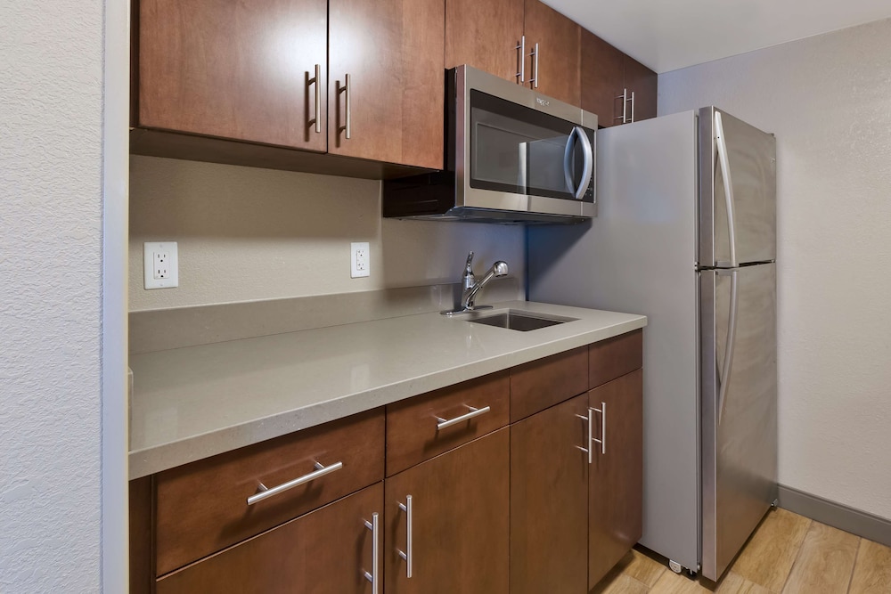 Hampton Inn Princeton - photo 15