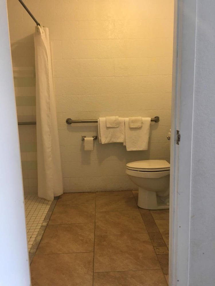 Desoto Motel - photo 22