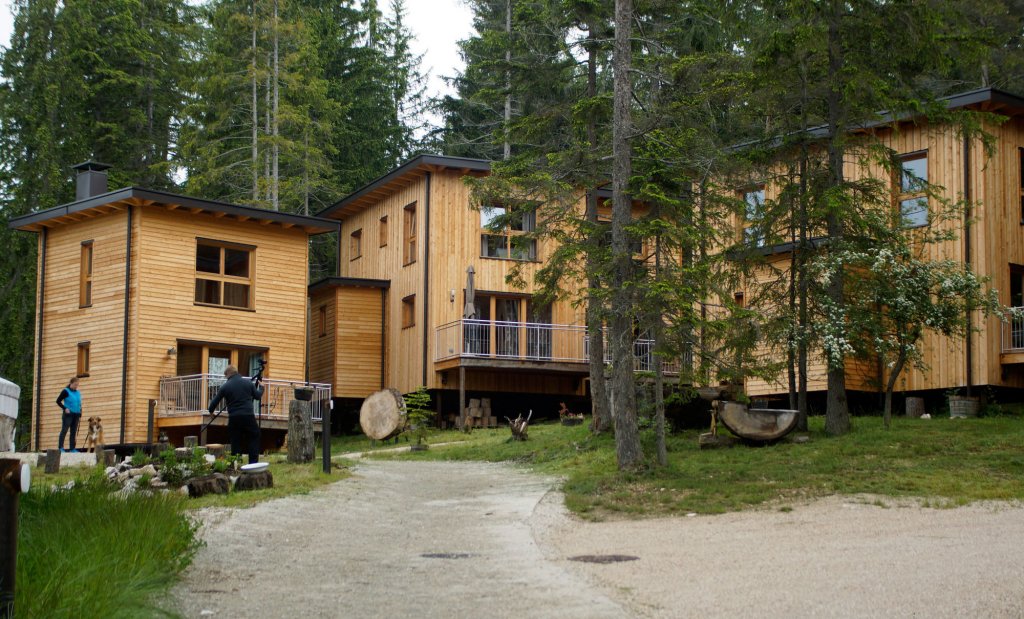 Forest Chalet Resort Felizitas — 4-Star Luxury Hotel in San Felice, Italy