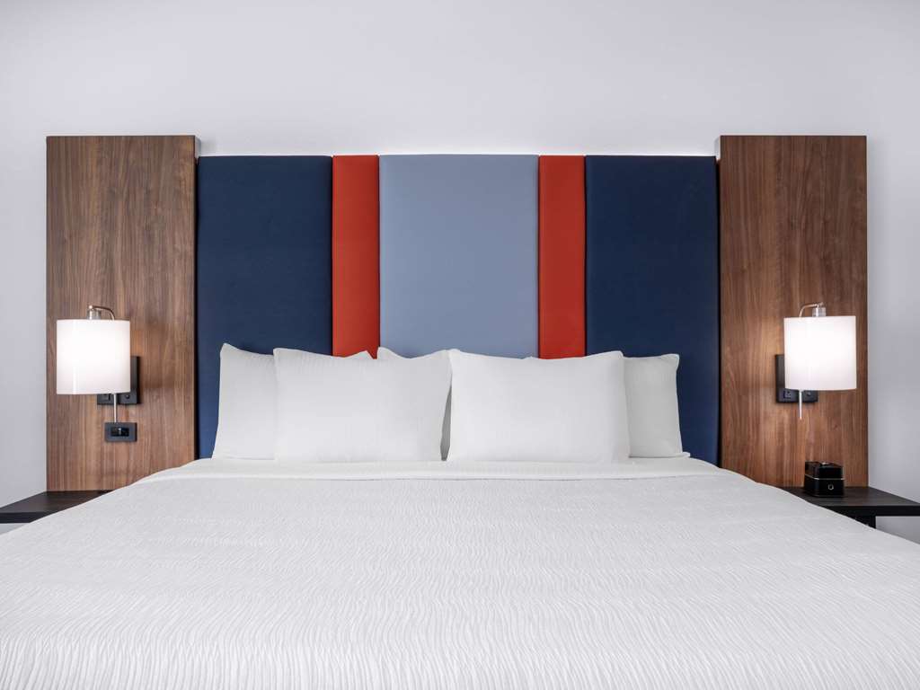 La Quinta by Wyndham Chelsea Birmingham - photo 14