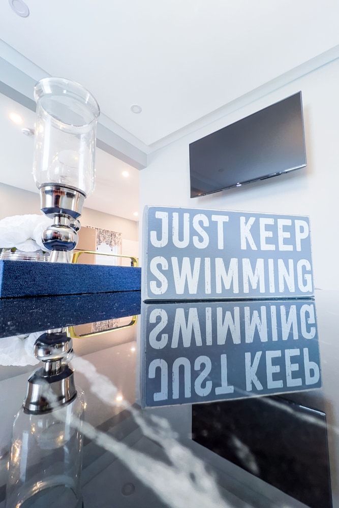 The Cedar Chateau in Niagara Falls, United States