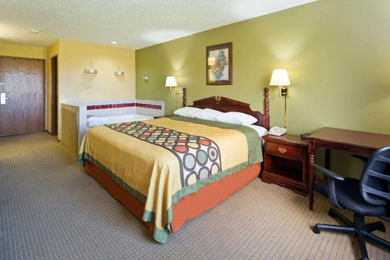 Super 8 by Wyndham DeKalb IL - photo 19