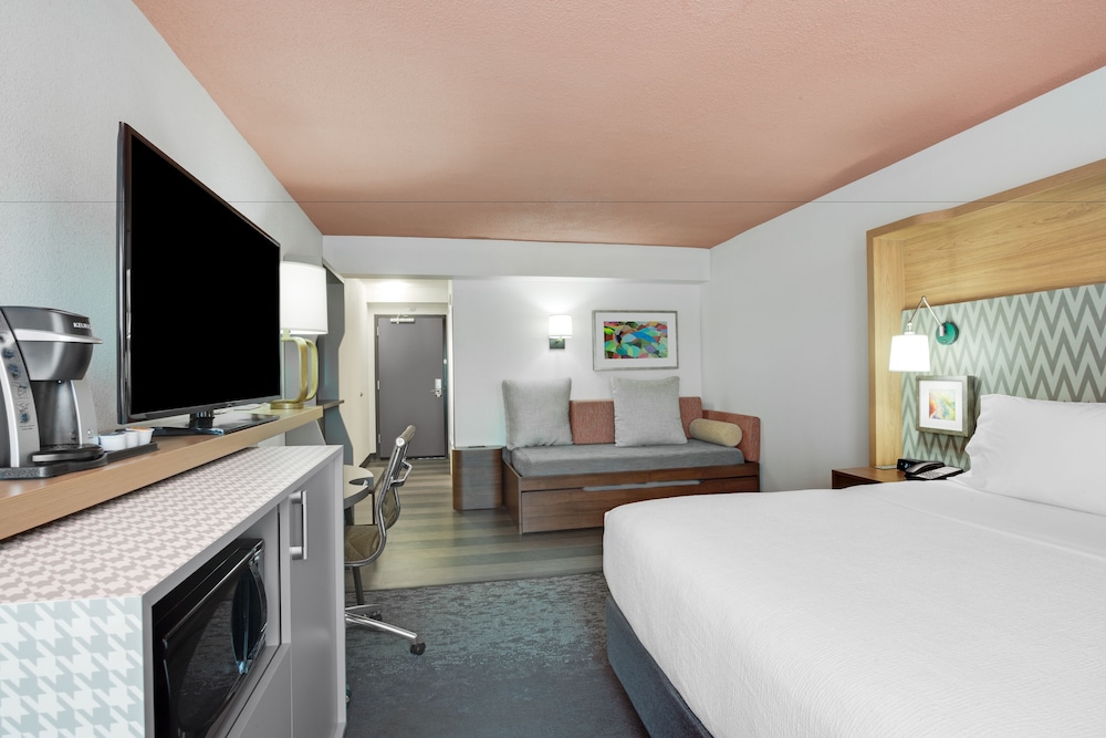 Holiday Inn Roanoke Airport Conference CTR by IHG - photo 9