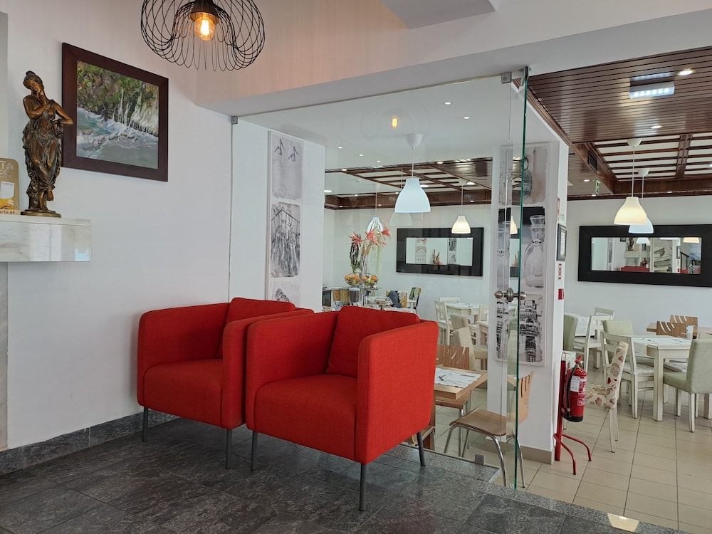 Hotel Square — Serta