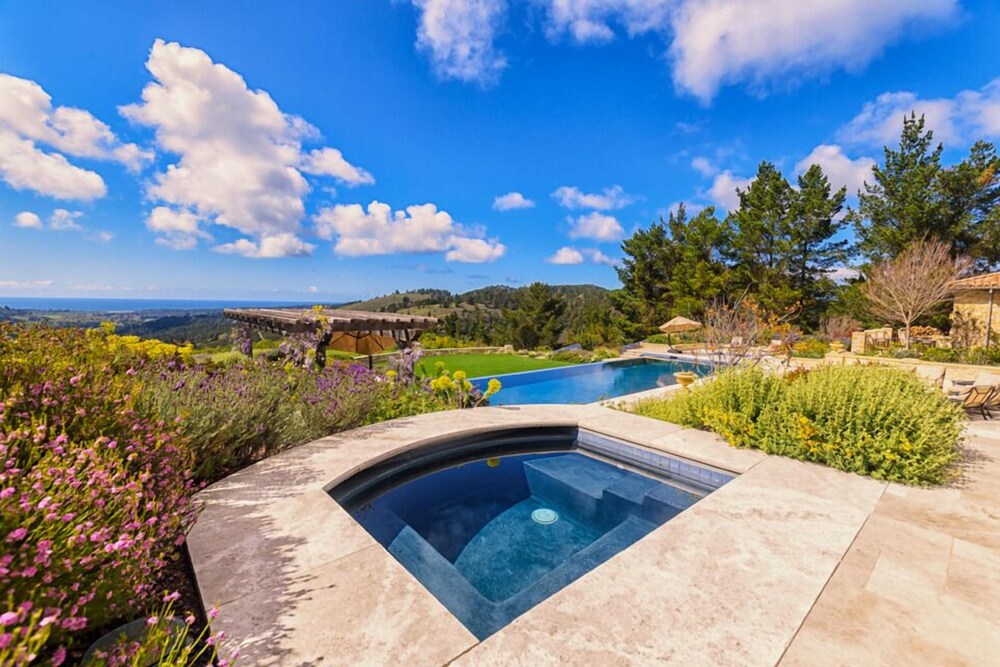 LX1 Chateau D' Renaitre Estate Carmel by the sea - photo 40