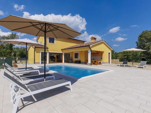 Holiday Home Villa Ana Lucija by Interhome — 4-Star Luxury Hotel in Labin, Croatia