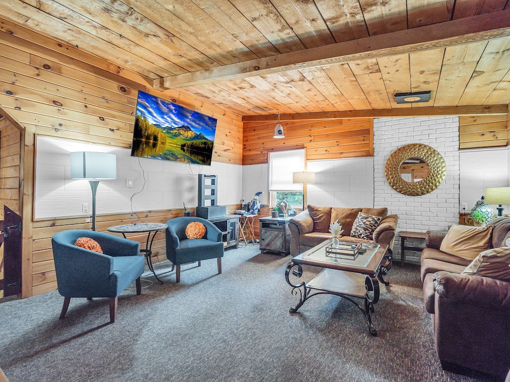 Timberline Lodge - photo 3