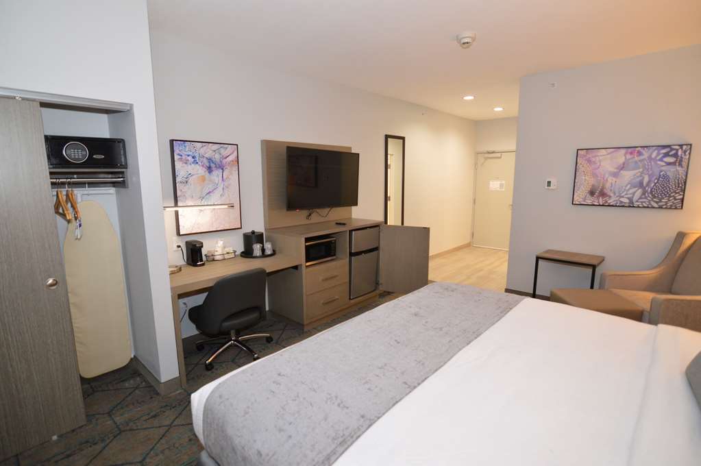 Best Western Plus Executive Residency Oklahoma City I 35 - photo 15