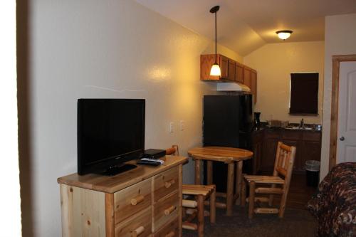 4K Lodges - photo 10