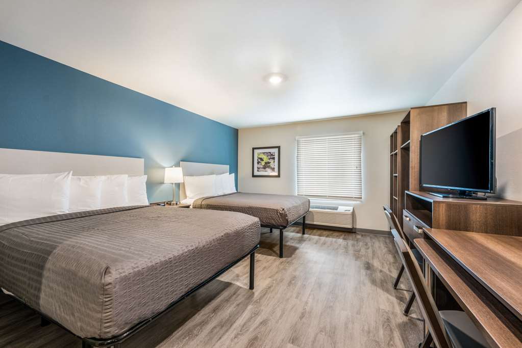 WoodSpring Suites Linden - photo 20