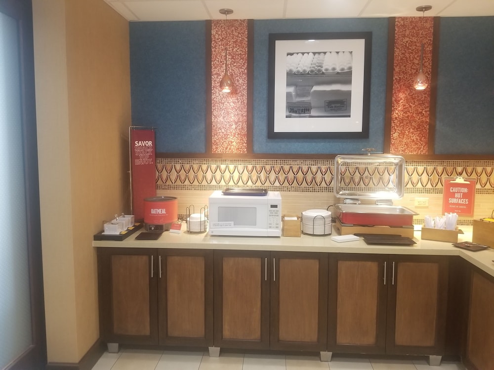 Hampton Inn Austin Oak Hill - photo 41