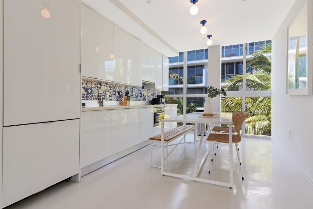 Roami at 250 Collins - photo 60