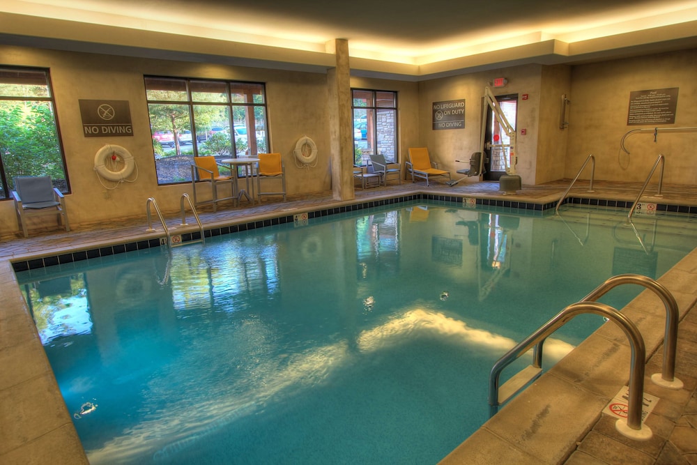 Hampton Inn Pigeon Forge - photo 29