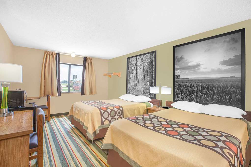 Super 8 by Wyndham Mt Pleasant - photo 9