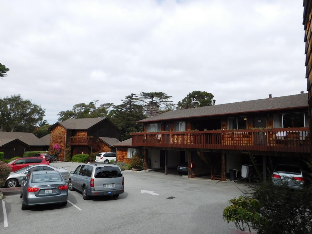 Pacific Gardens Inn - photo 38
