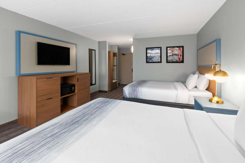 AmericInn by Wyndham North Branch - photo 22