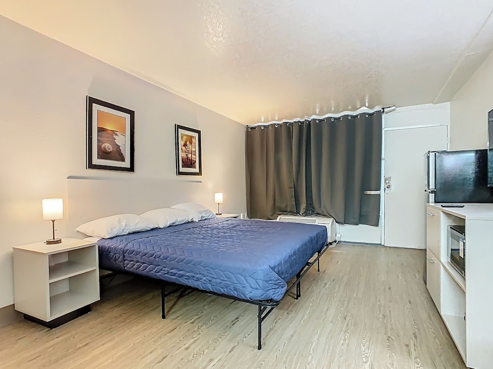 Quality Inn Davenport Maingate South - photo 14