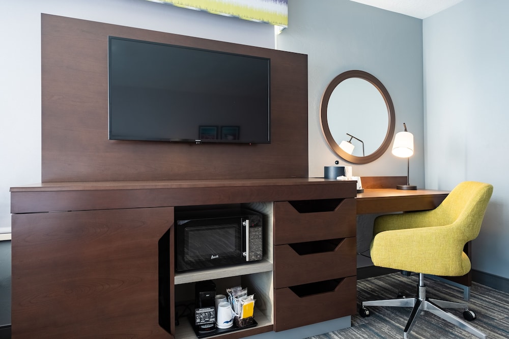 Hampton Inn & Suites Salt Lake City Airport - photo 6