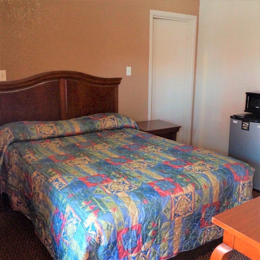 White Mountain Motel - photo 8