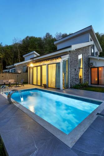 New Balturk Nature Villas — 4-Star Luxury Hotel in Sapanca, Turkey