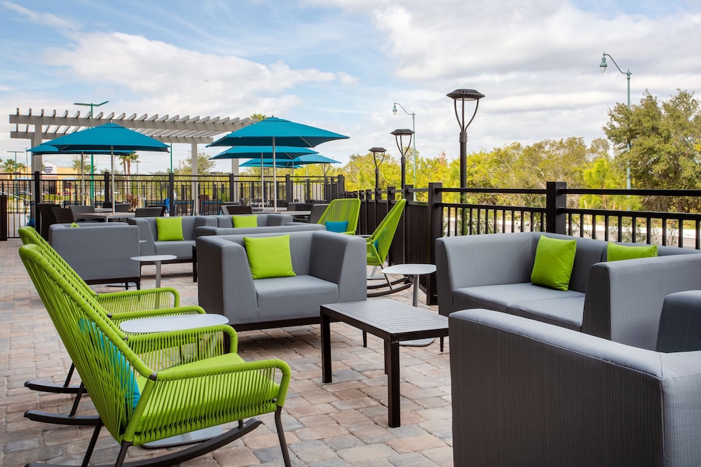 Hampton Inn & Suites North Port - photo 33