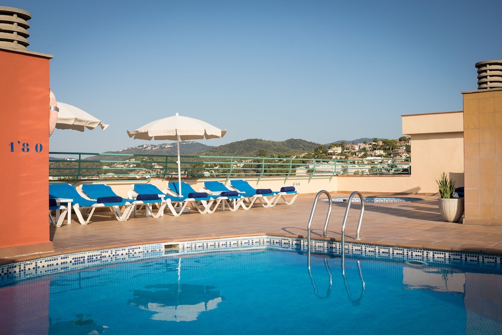 htop Royal Sun Suites #htopFun — hotel in Santa Susanna