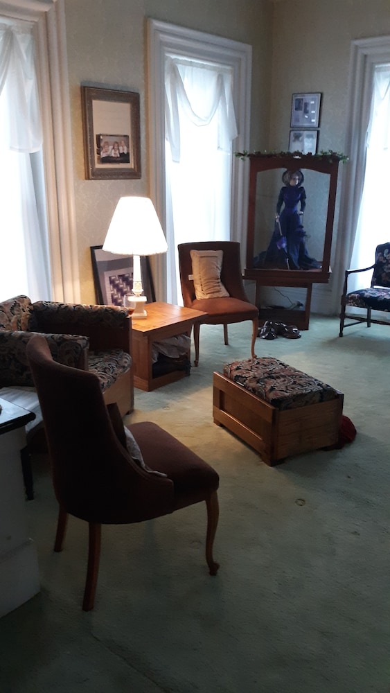 Rose Corner Inn - photo 16