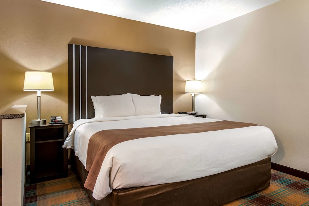 Quality Inn Bloomsburg - photo 23