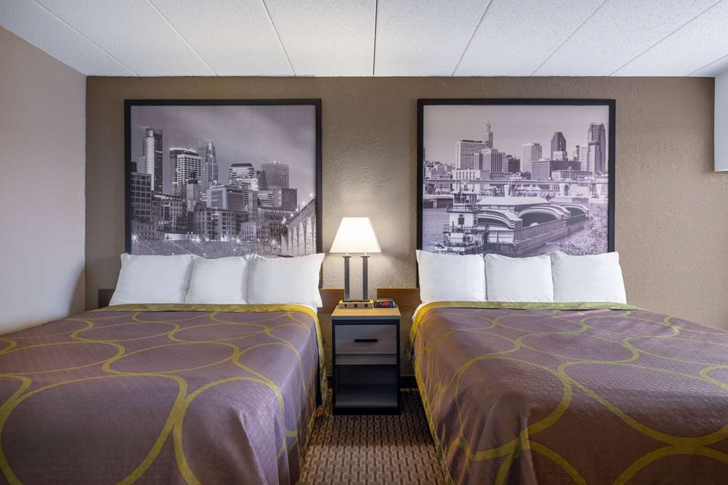 Super 8 by Wyndham Owatonna - photo 18