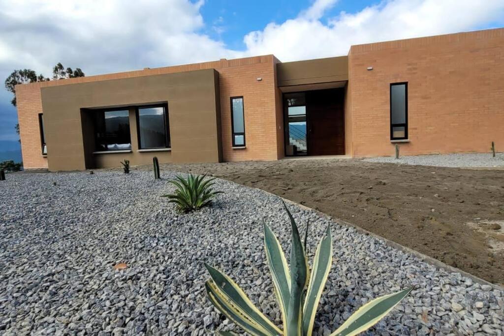 Casa de ensueño Alto Turmequé a 5 min de Tibasosa — 4-Star Luxury Hotel in Tibasosa, Colombia
