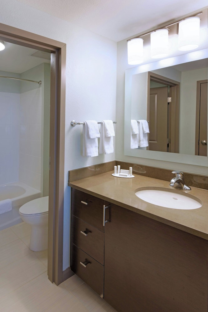 TownePlace Suites Springfield - photo 20
