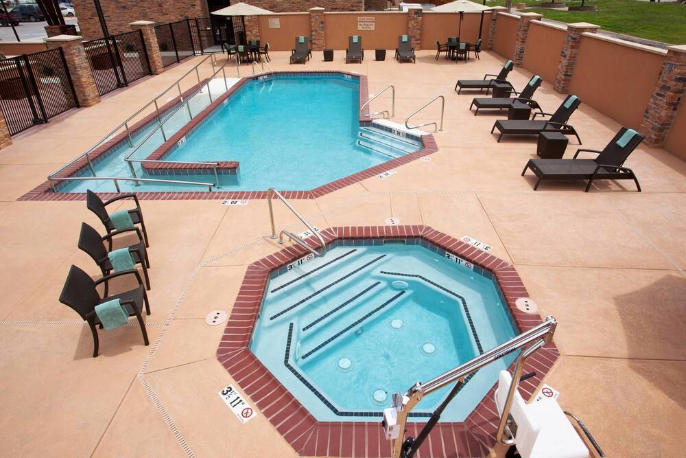 TownePlace Suites by Marriott Carlsbad - photo 16