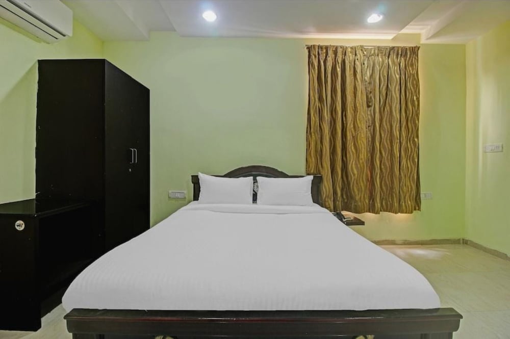 Goroomgo LA GRACE Suit Bhubaneshwar — Bhubaneshwar — photo 4