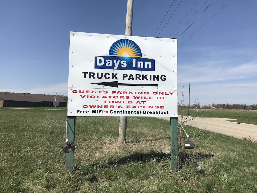 Days Inn by Wyndham Salem - photo 32