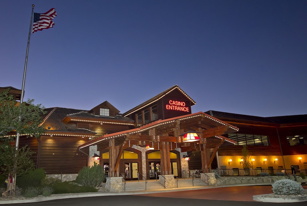 Carson Valley Inn - carbon neutral hotel in Minden